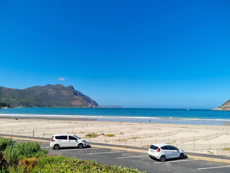 Beautiful Apartment Across From The Beach Kaapstad Buitenkant foto